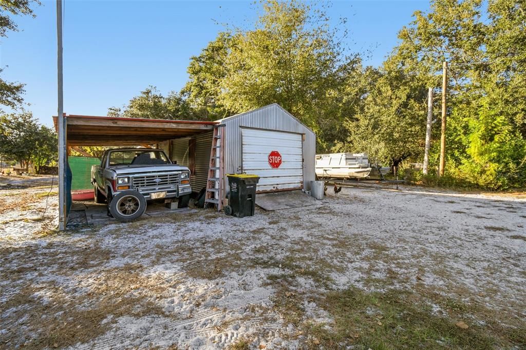 For Sale: $249,900 (2 beds, 2 baths, 1296 Square Feet)