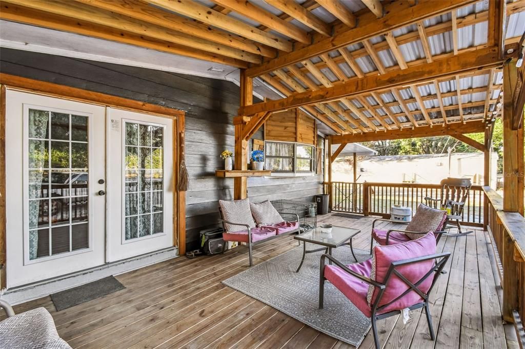 For Sale: $249,900 (2 beds, 2 baths, 1296 Square Feet)