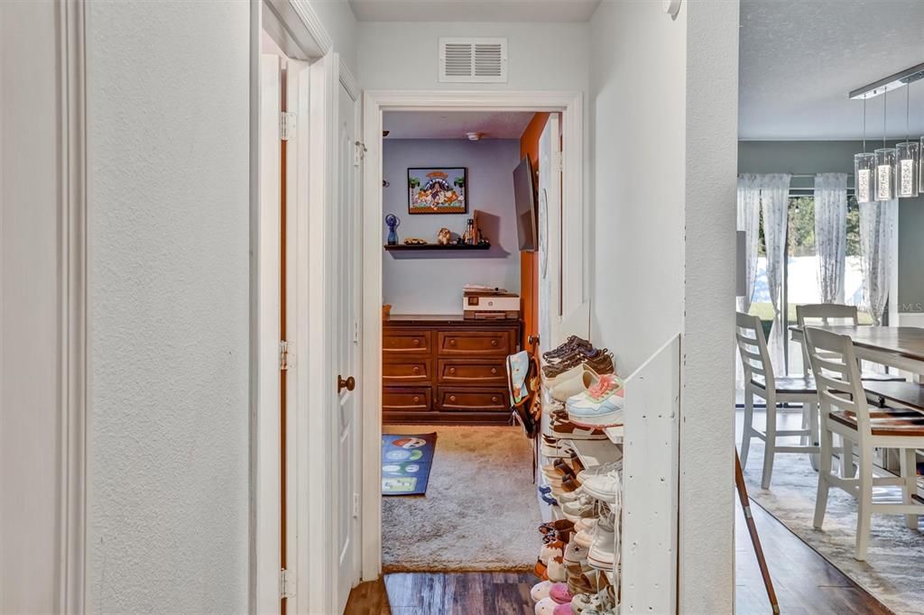 For Sale: $337,000 (3 beds, 2 baths, 1483 Square Feet)