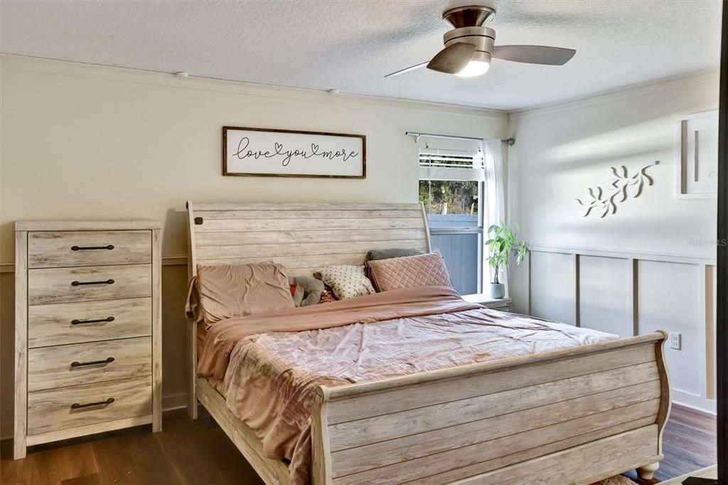 For Sale: $337,000 (3 beds, 2 baths, 1483 Square Feet)