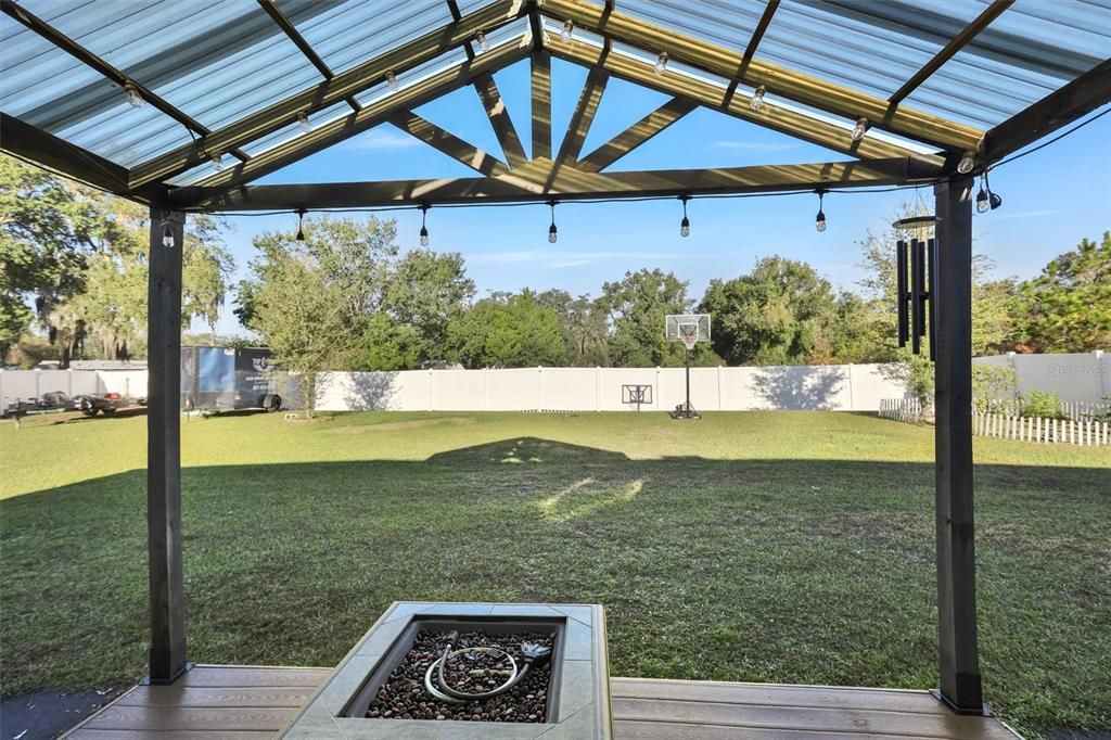 For Sale: $337,000 (3 beds, 2 baths, 1483 Square Feet)