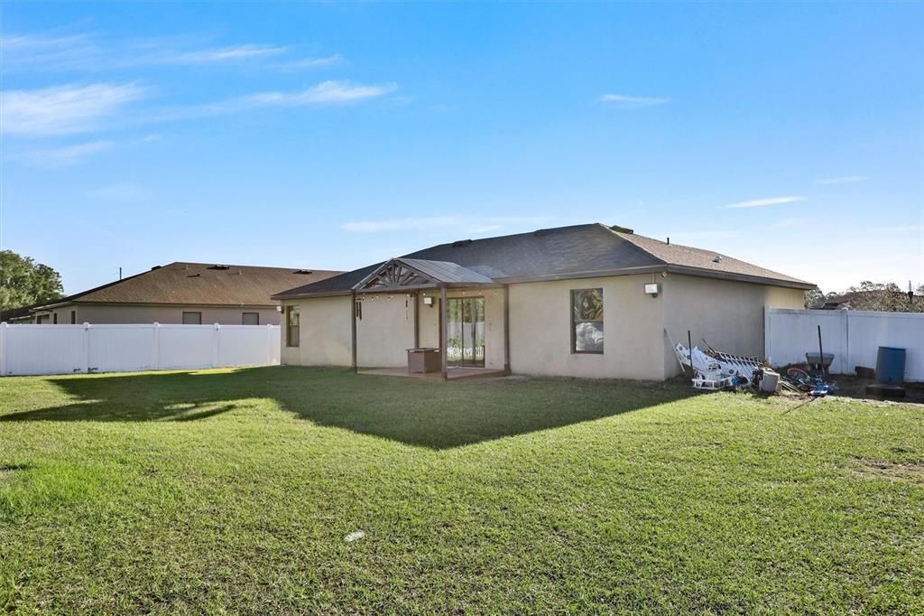 For Sale: $337,000 (3 beds, 2 baths, 1483 Square Feet)