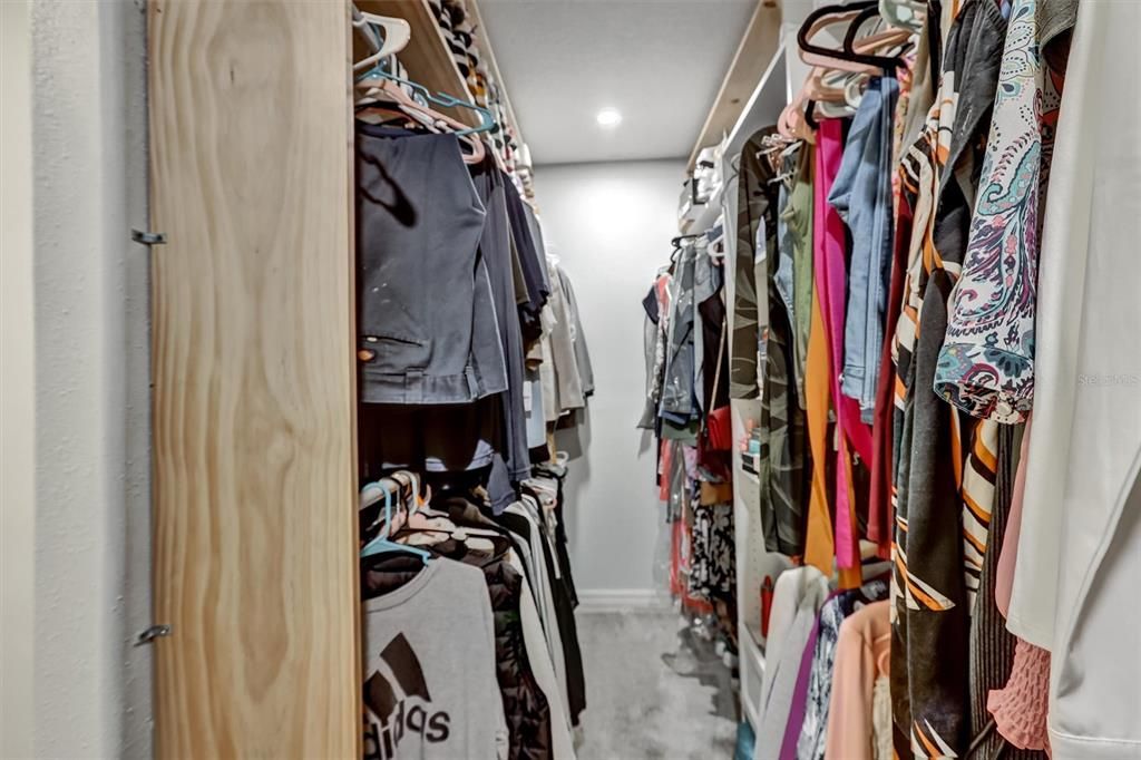 For Sale: $337,000 (3 beds, 2 baths, 1483 Square Feet)