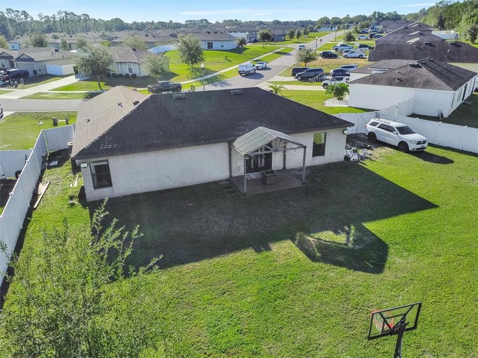 For Sale: $337,000 (3 beds, 2 baths, 1483 Square Feet)