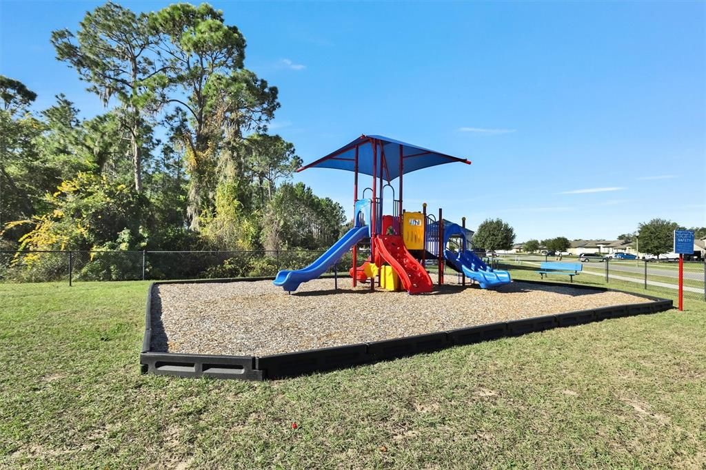 For Sale: $337,000 (3 beds, 2 baths, 1483 Square Feet)