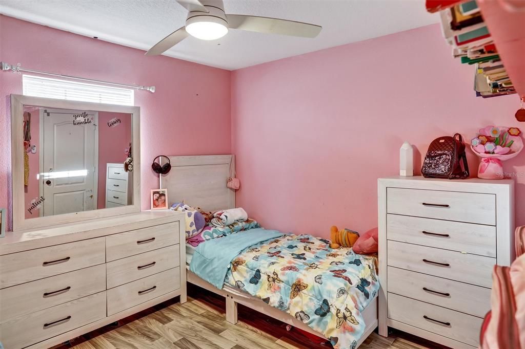 For Sale: $337,000 (3 beds, 2 baths, 1483 Square Feet)