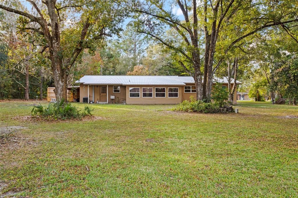 待售: $330,000 (3 贝兹, 2 浴室, 1400 平方英尺)