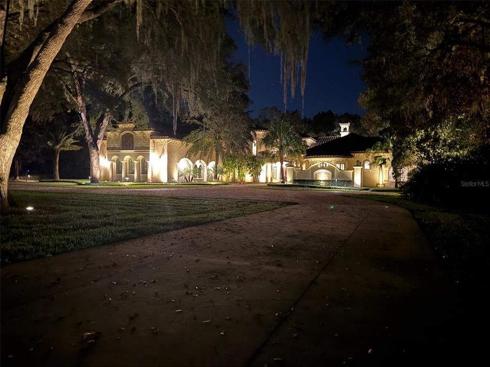 For Sale: $3,950,000 (5 beds, 6 baths, 9177 Square Feet)