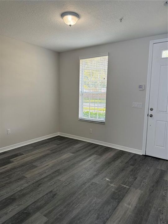 For Sale: $315,000 (3 beds, 2 baths, 1452 Square Feet)