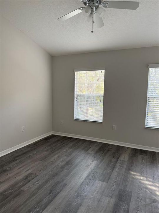 For Sale: $315,000 (3 beds, 2 baths, 1452 Square Feet)