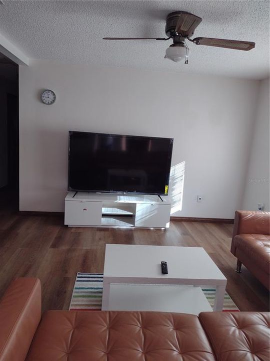 En Renta: $2,200 (3 camas, 2 baños, 1626 Pies cuadrados)