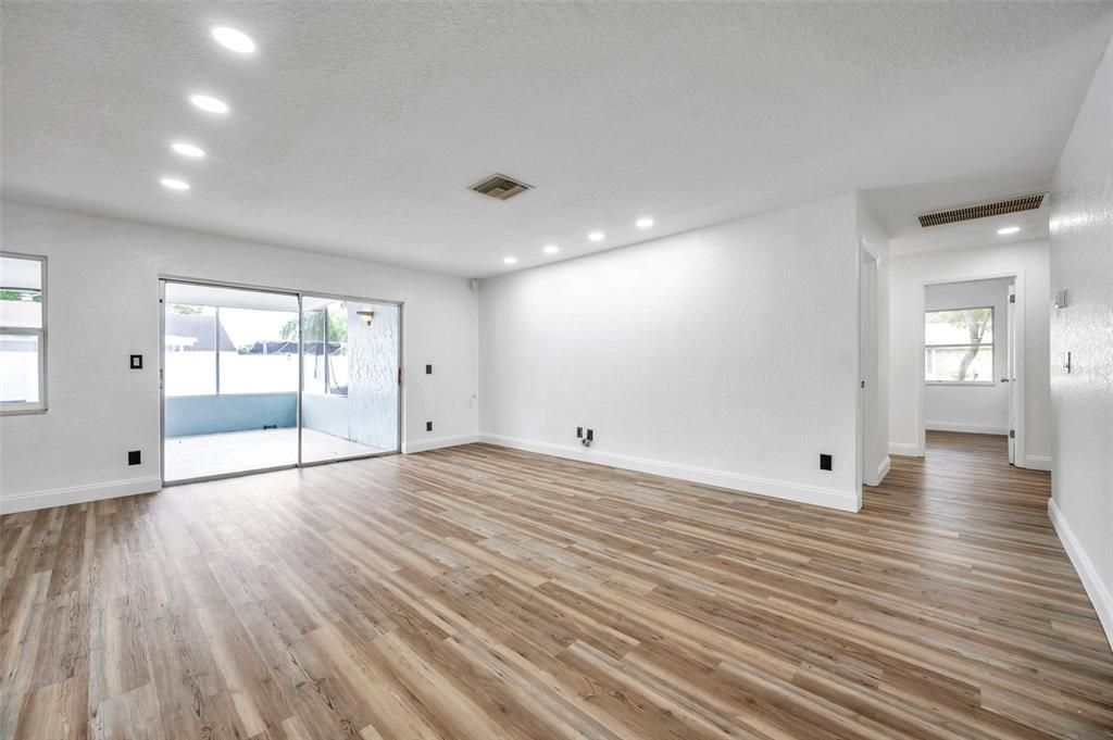 For Rent: $3,350 (4 beds, 2 baths, 1734 Square Feet)