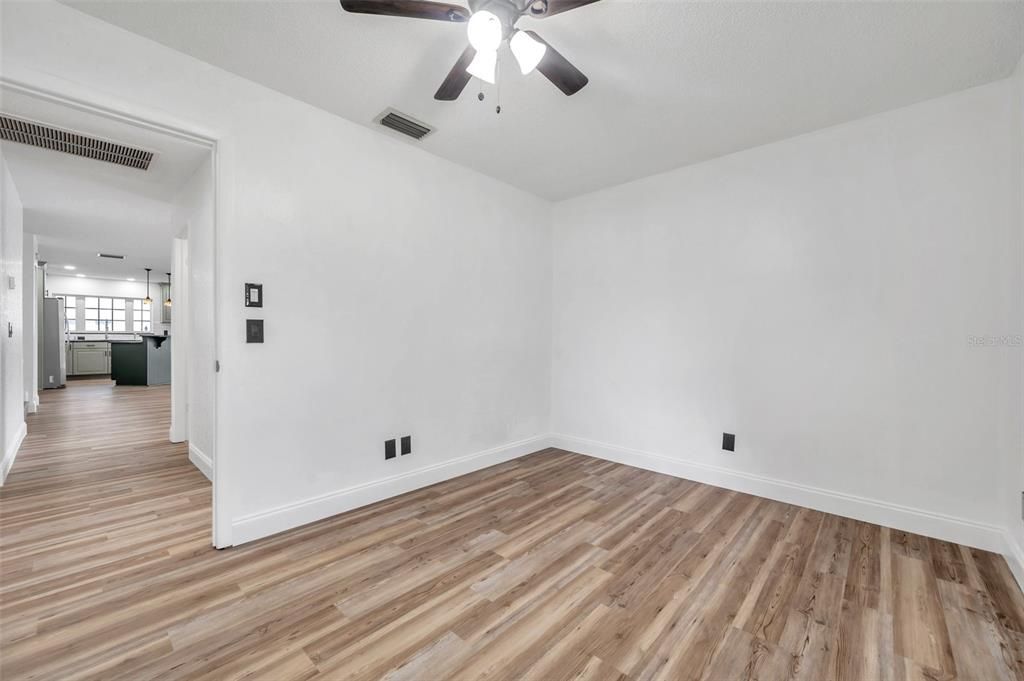 For Rent: $3,350 (4 beds, 2 baths, 1734 Square Feet)