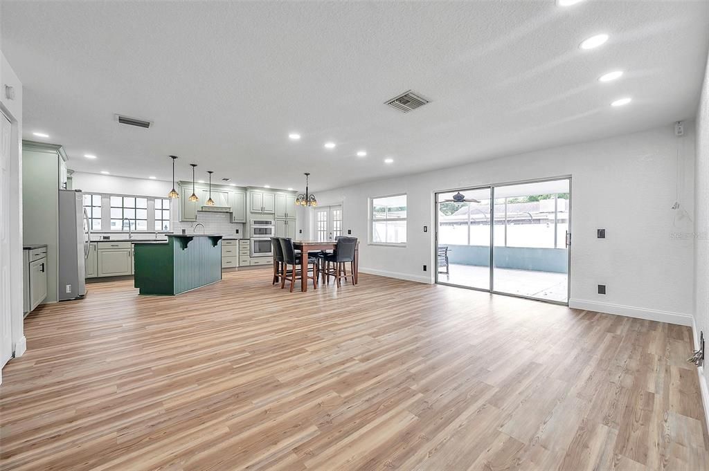 For Rent: $3,350 (4 beds, 2 baths, 1734 Square Feet)