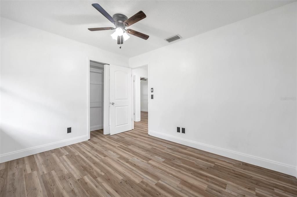 For Rent: $3,350 (4 beds, 2 baths, 1734 Square Feet)