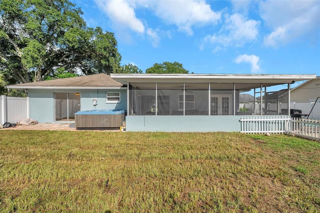 For Rent: $3,350 (4 beds, 2 baths, 1734 Square Feet)