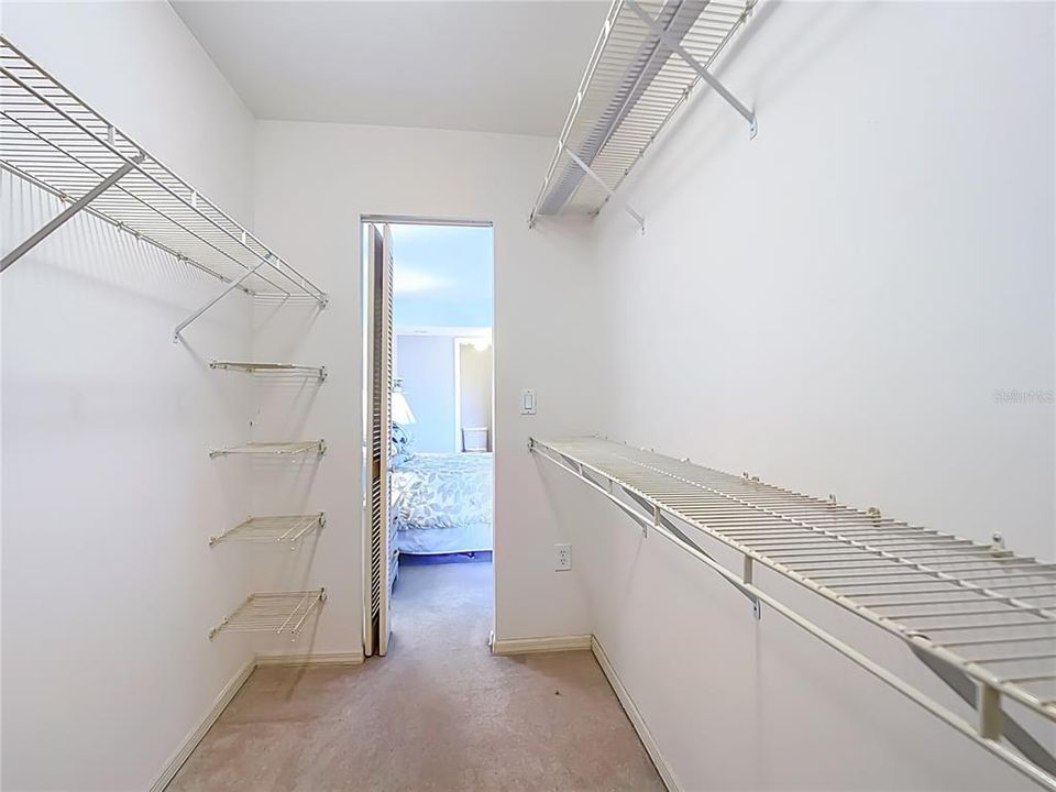 待售: $210,000 (2 贝兹, 2 浴室, 1016 平方英尺)