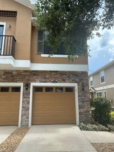 出租: $2,000 (2 贝兹, 2 浴室, 1253 平方英尺)