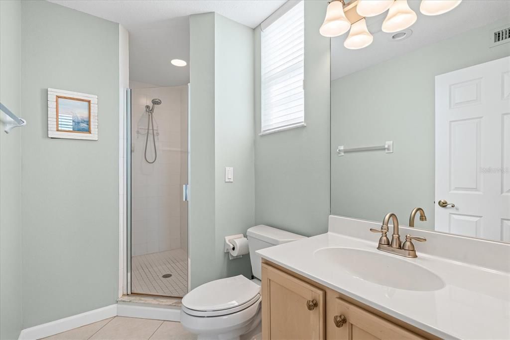 For Sale: $1,395,000 (3 beds, 3 baths, 2200 Square Feet)