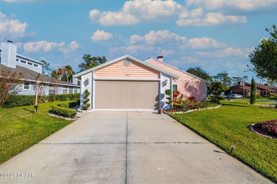 На продажу: $390,000 (2 спален, 2 ванн, 2086 Квадратных фут)