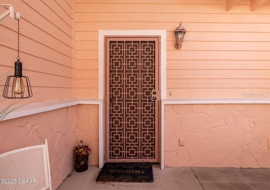 На продажу: $390,000 (2 спален, 2 ванн, 2086 Квадратных фут)