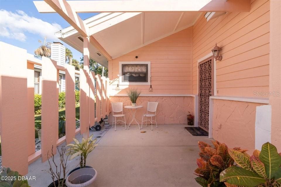 На продажу: $390,000 (2 спален, 2 ванн, 2086 Квадратных фут)