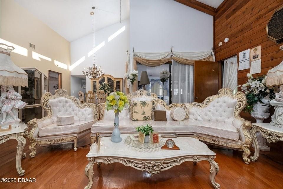 На продажу: $390,000 (2 спален, 2 ванн, 2086 Квадратных фут)