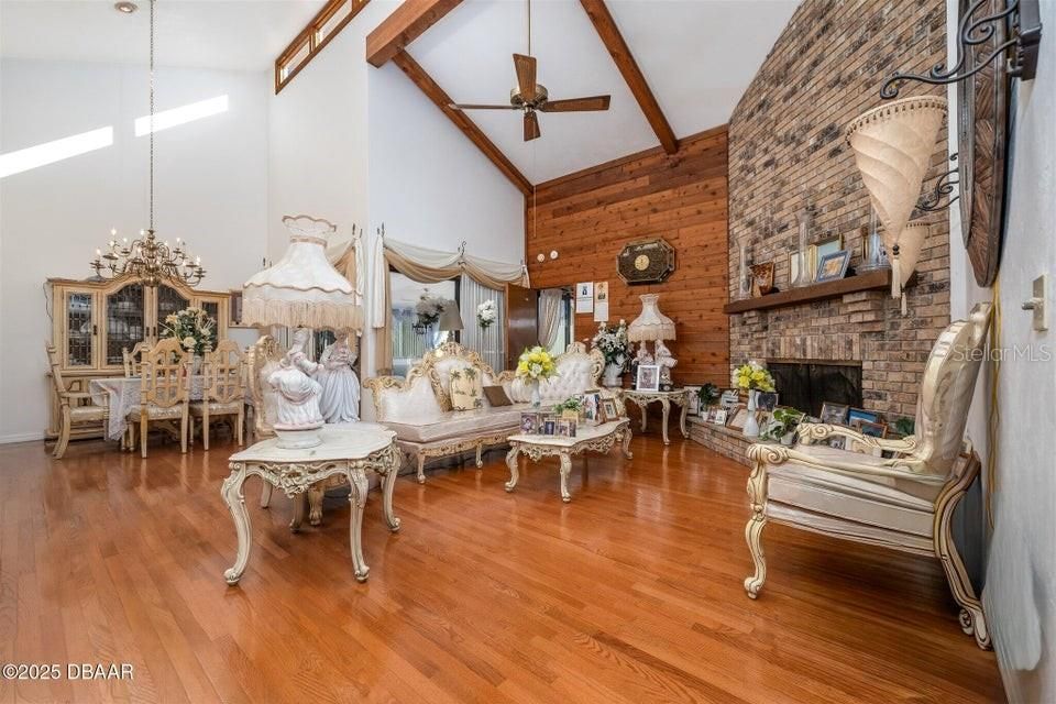 На продажу: $390,000 (2 спален, 2 ванн, 2086 Квадратных фут)