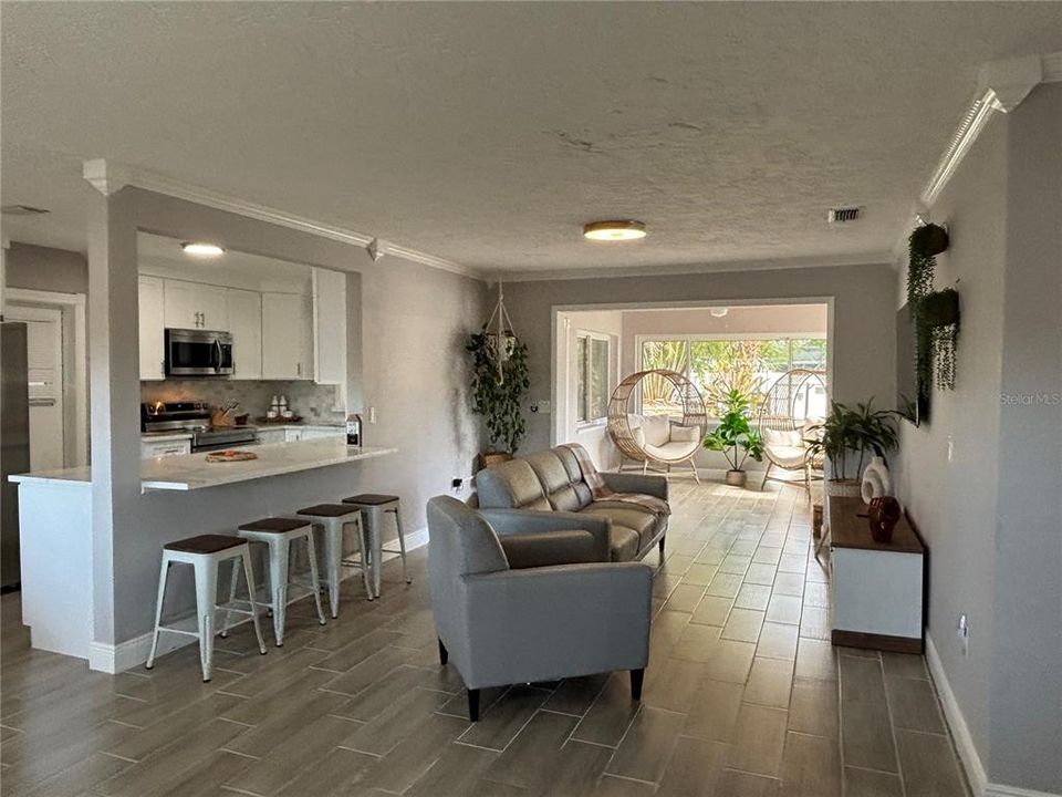 En Venta: $439,900 (3 camas, 2 baños, 1416 Pies cuadrados)