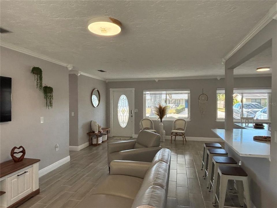 En Venta: $439,900 (3 camas, 2 baños, 1416 Pies cuadrados)