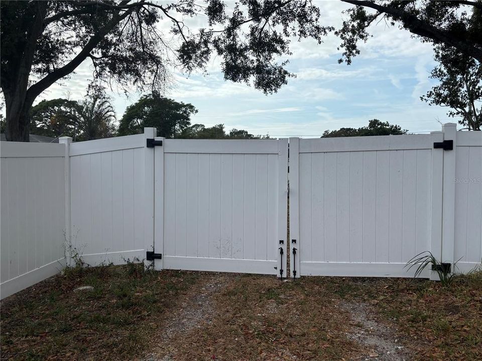 En Venta: $439,900 (3 camas, 2 baños, 1416 Pies cuadrados)