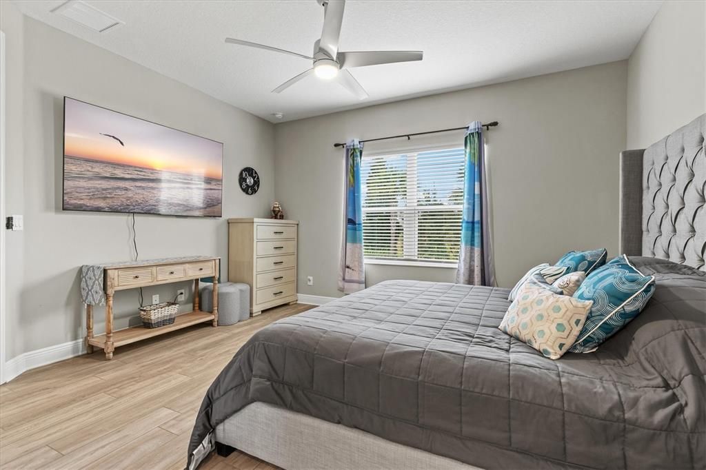 待售: $469,000 (2 贝兹, 2 浴室, 1527 平方英尺)