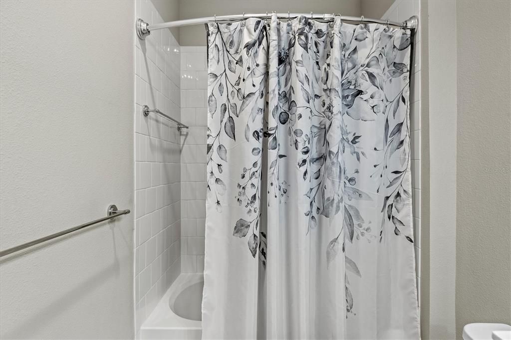 待售: $469,000 (2 贝兹, 2 浴室, 1527 平方英尺)