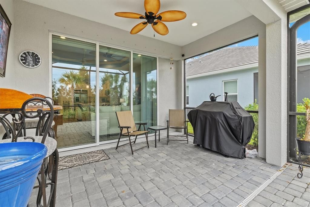 待售: $469,000 (2 贝兹, 2 浴室, 1527 平方英尺)