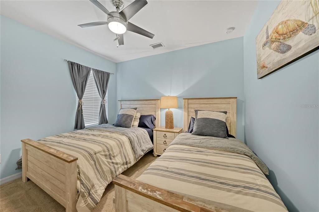 En Venta: $325,000 (3 camas, 2 baños, 1690 Pies cuadrados)