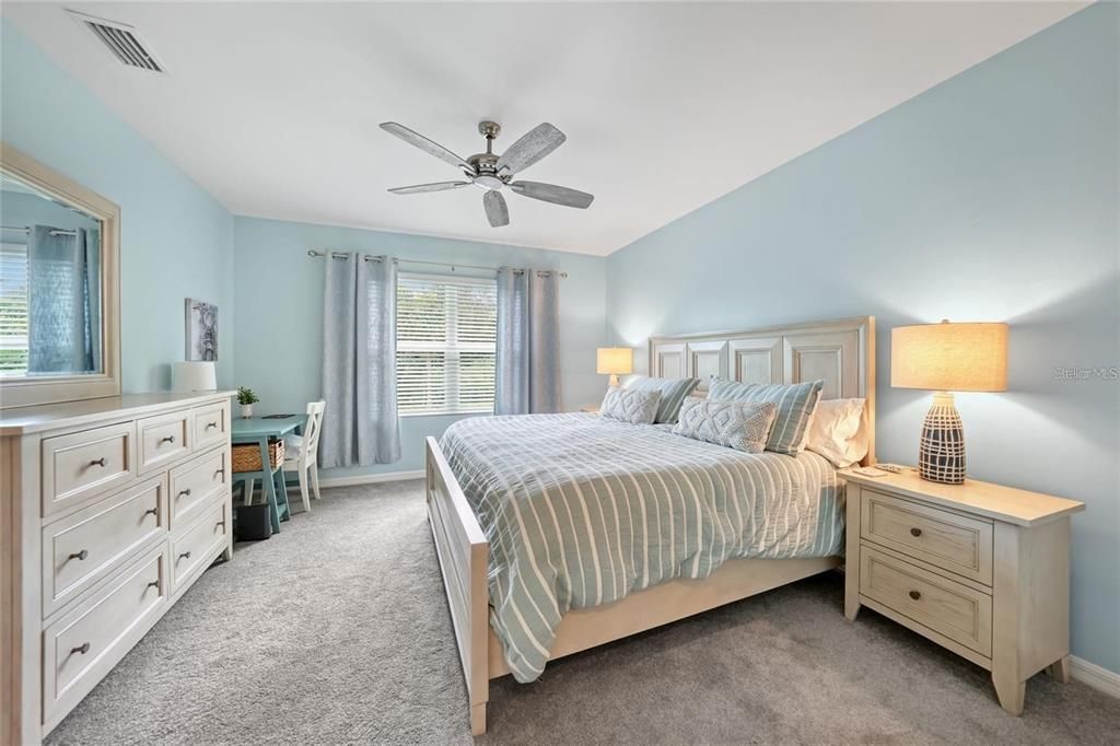 En Venta: $325,000 (3 camas, 2 baños, 1690 Pies cuadrados)