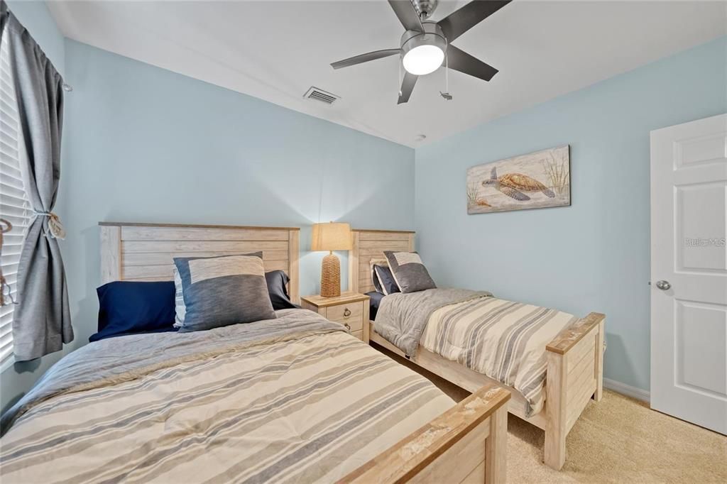 En Venta: $325,000 (3 camas, 2 baños, 1690 Pies cuadrados)