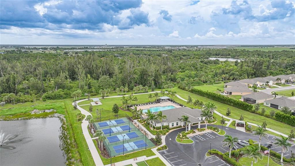 En Venta: $325,000 (3 camas, 2 baños, 1690 Pies cuadrados)