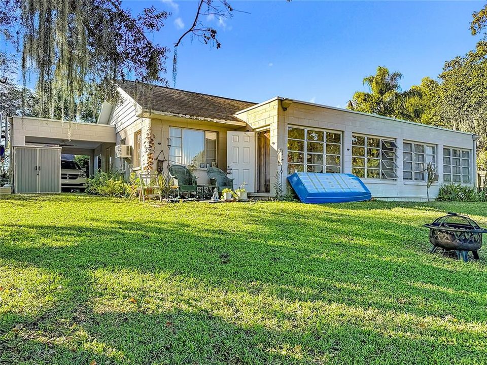 待售: $700,000 (8 贝兹, 0 浴室, 3856 平方英尺)