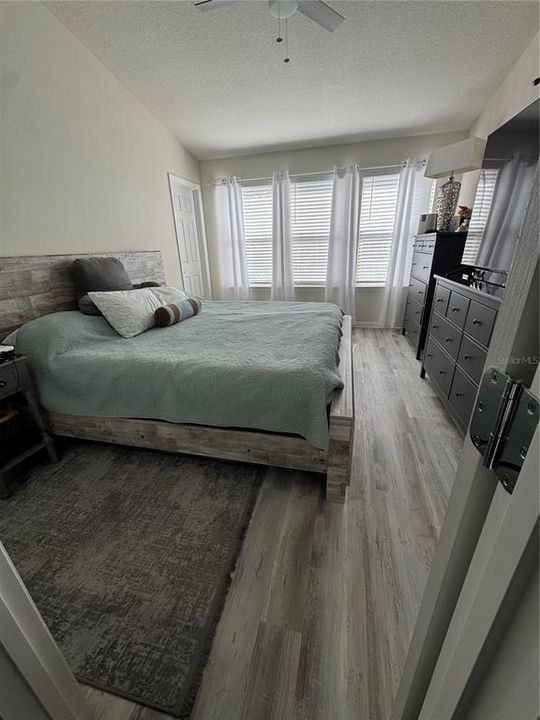 For Rent: $2,350 (3 beds, 2 baths, 1667 Square Feet)