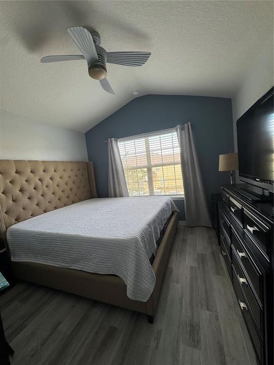 For Rent: $2,350 (3 beds, 2 baths, 1667 Square Feet)