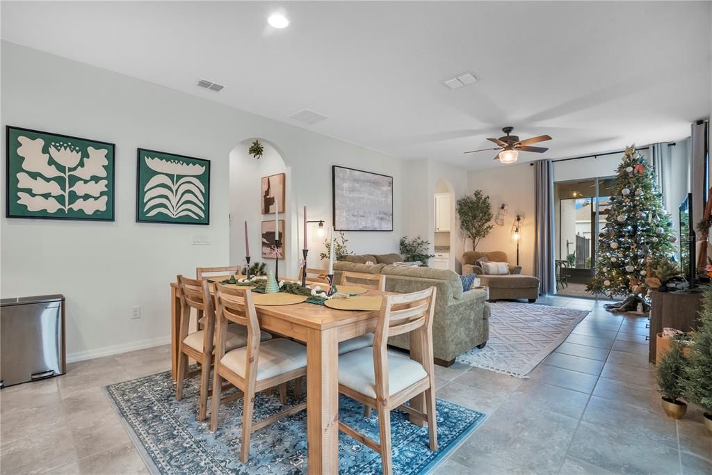 For Sale: $500,000 (3 beds, 2 baths, 1685 Square Feet)