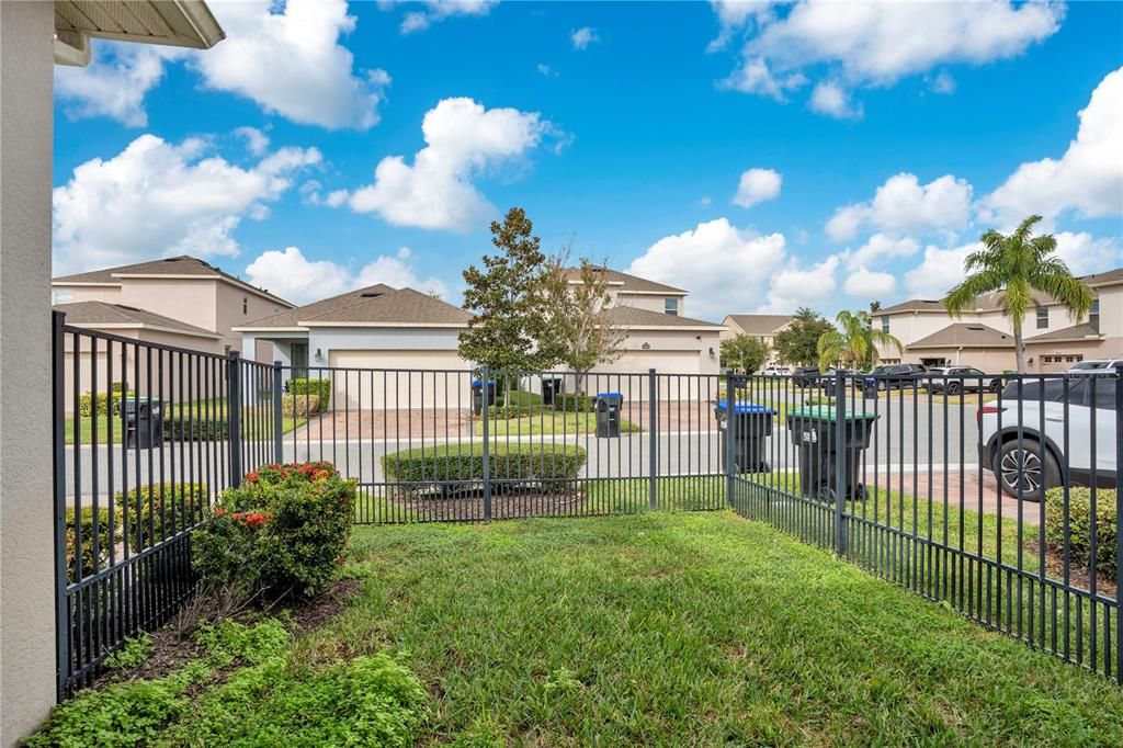 For Sale: $500,000 (3 beds, 2 baths, 1685 Square Feet)