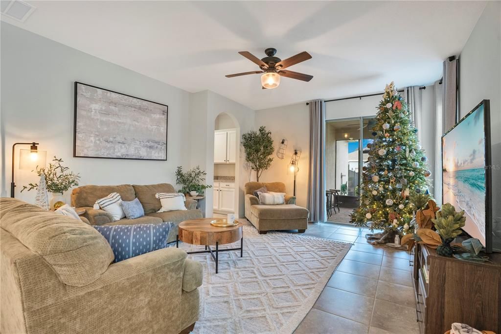 For Sale: $500,000 (3 beds, 2 baths, 1685 Square Feet)