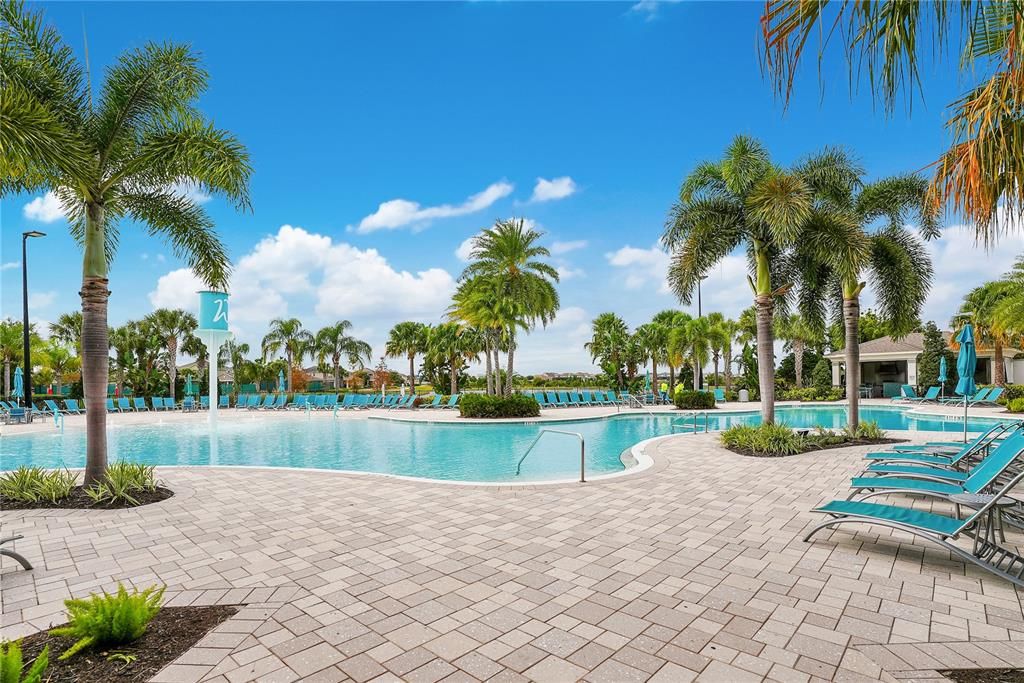 For Sale: $500,000 (3 beds, 2 baths, 1685 Square Feet)