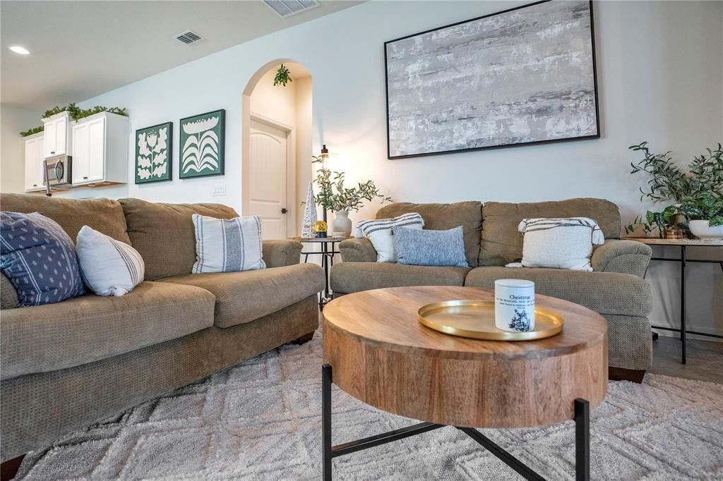 For Sale: $500,000 (3 beds, 2 baths, 1685 Square Feet)