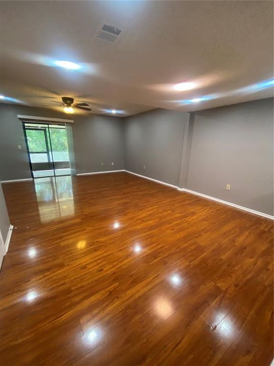 В аренду: $2,100 (2 спален, 2 ванн, 1188 Квадратных фут)