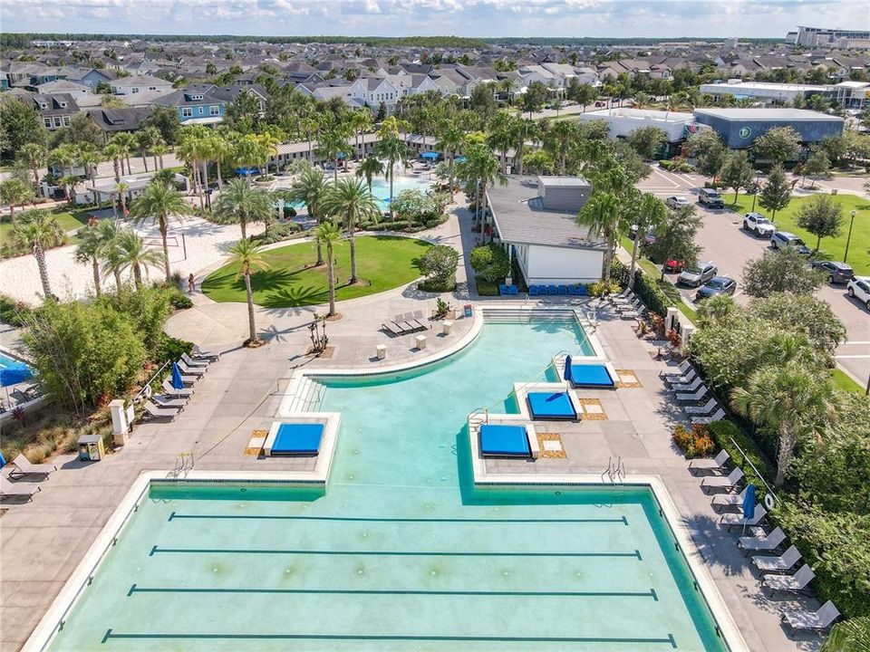 出租: $4,750 (6 贝兹, 4 浴室, 3092 平方英尺)