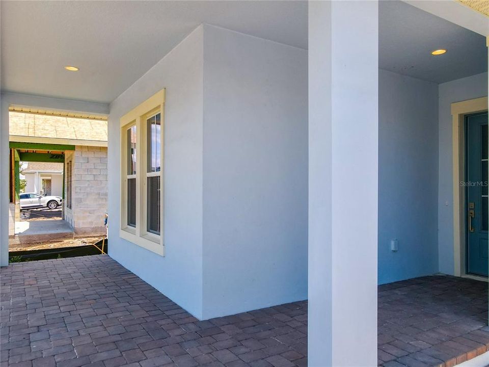 出租: $4,750 (6 贝兹, 4 浴室, 3092 平方英尺)