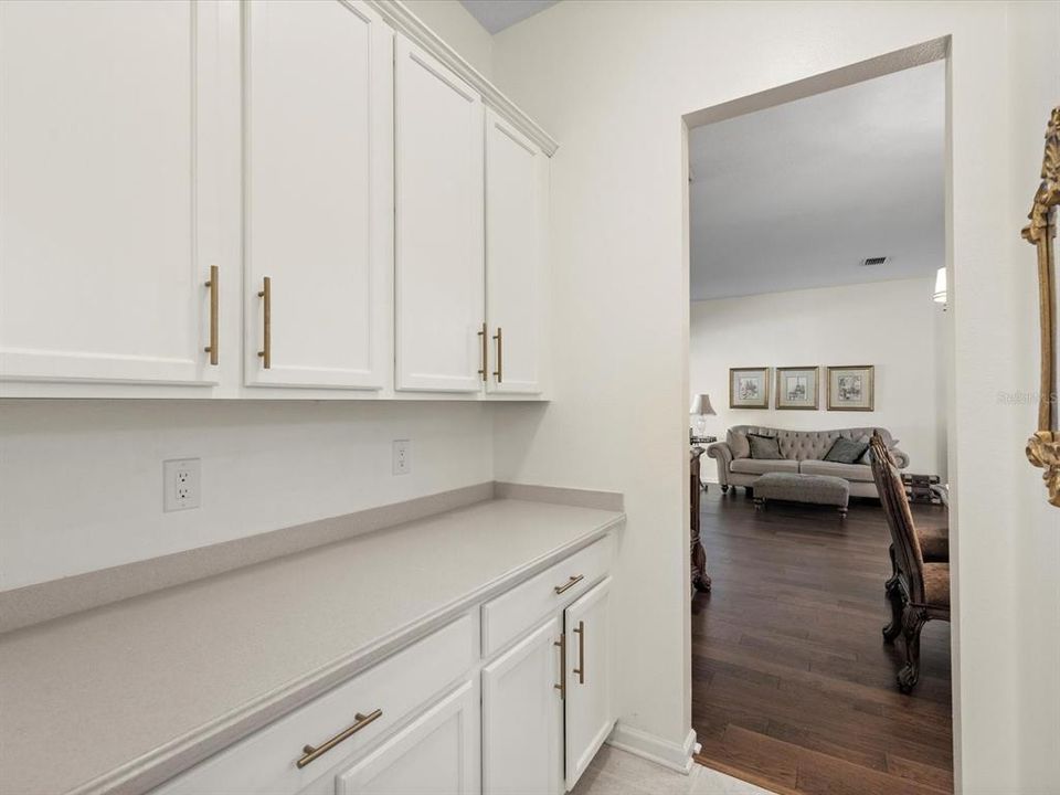 На продажу: $620,000 (4 спален, 3 ванн, 3614 Квадратных фут)